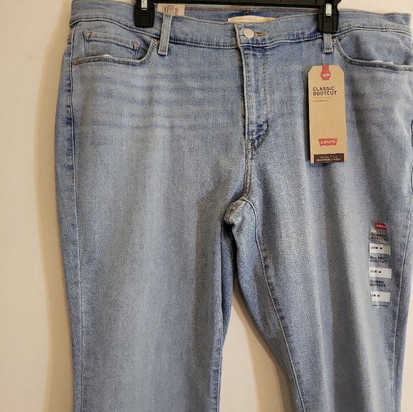 Levis jeans Womens Plus Size Classic Bootcut style 23649-0024  18W,22W,NWT - Picture 7 of 16